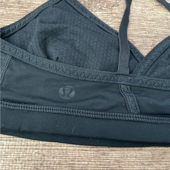 Lululemon Black Razor Back Strappy Sports Bra - Picture 3 of 3